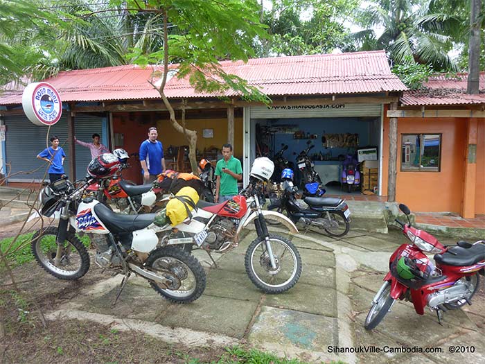 sihanoukville motorbike tour