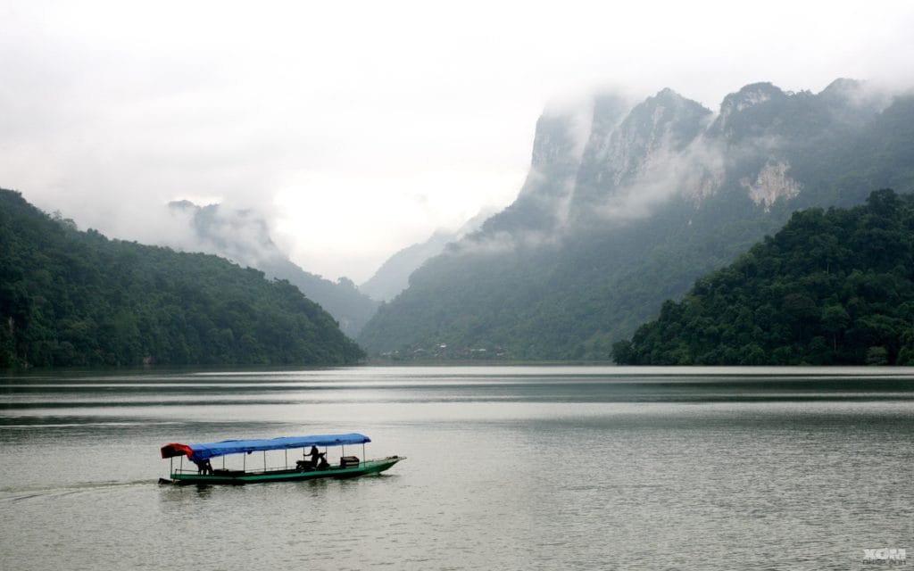 Ba Be Lake 1024x640 - Outstanding Northwest Vietnam Motorbike Tour To Ha Giang