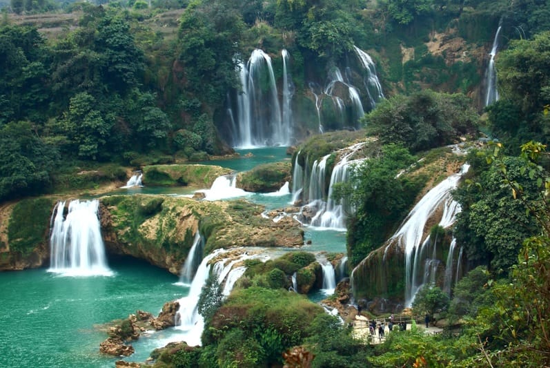 Ban Gioc Falls - BAN GIOC WATERFALL