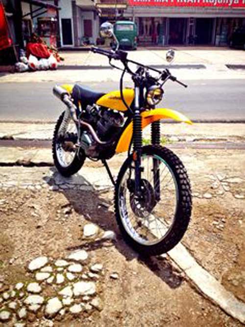 Honda DIRT BIKE GL PRO 160CC - Learn more about our motorbike