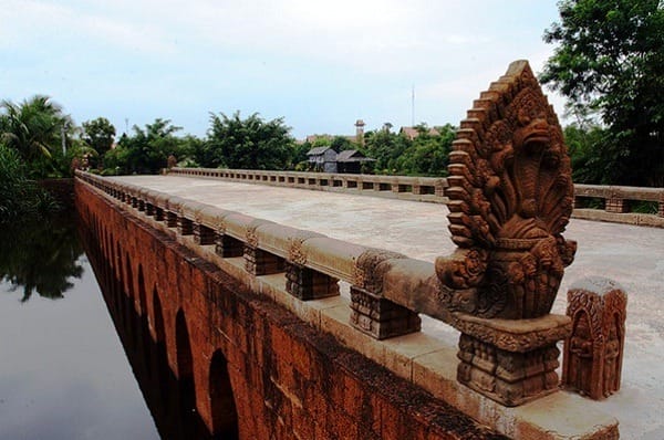 Northern Cambodia Motorbike Tour from Siem Reap to Koker