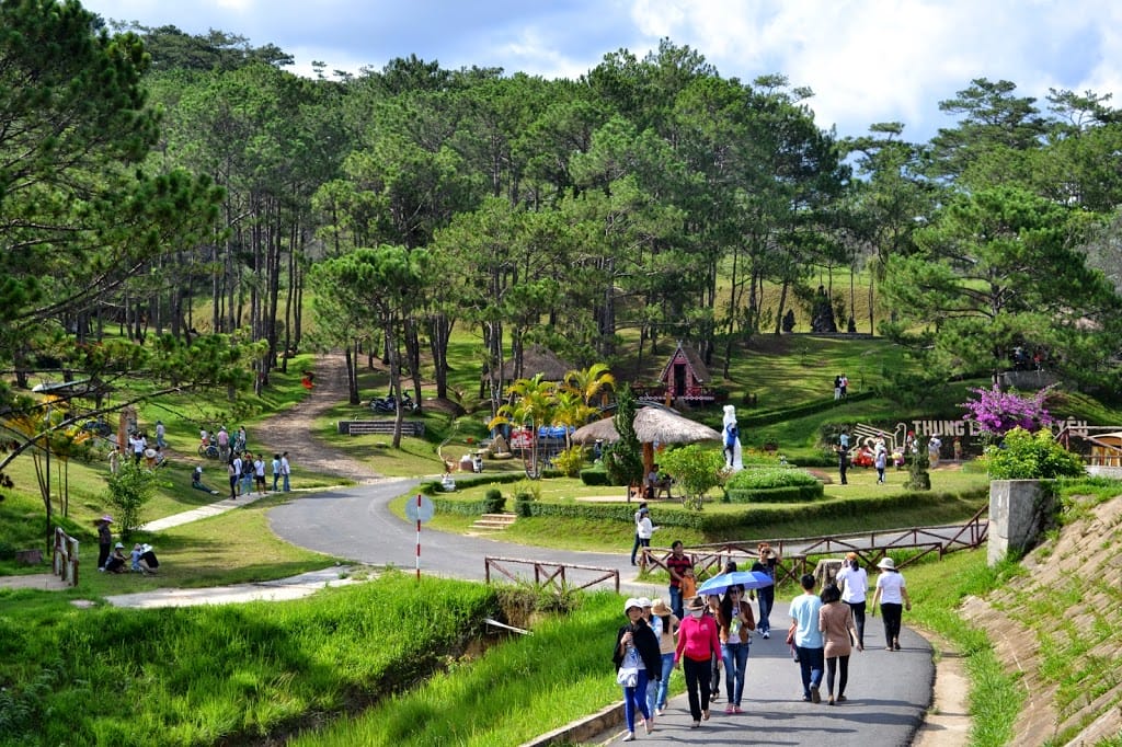 Love Valley - DA LAT - A FLOWERFUL TOWN OF ROMANCE