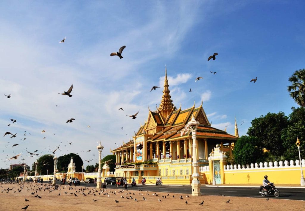 Cambodia Motorbike Package Tour from Phnom Penh to Krung Kep