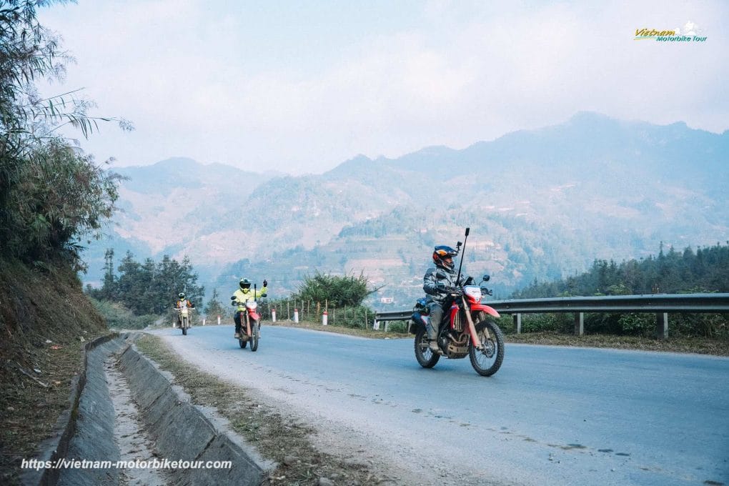vietnam motorbike tour from hanoi to thac ba lake 8 - Tremendous Northwest Vietnam motorbike tour to Sapa, train back