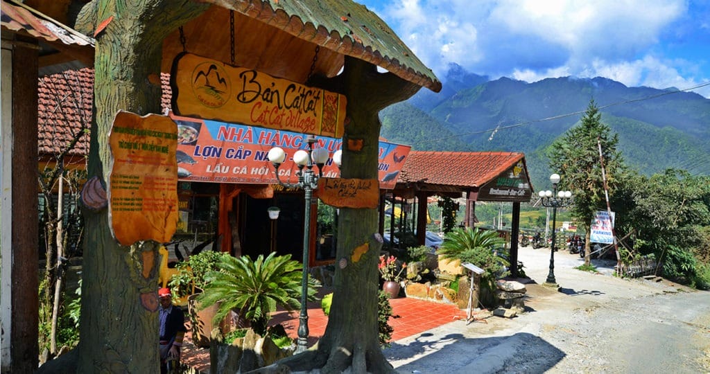 Cat cat Village 1024x540 - Brilliant Sapa Tour By Train and Motorbike