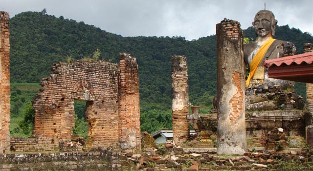 Muang Khoune - XIENG KHUANG AND THE PLAIN OF JARS