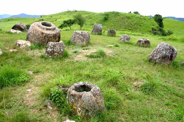 Phonsavan motorbike tour to Vieng Thong via Plain of Jars