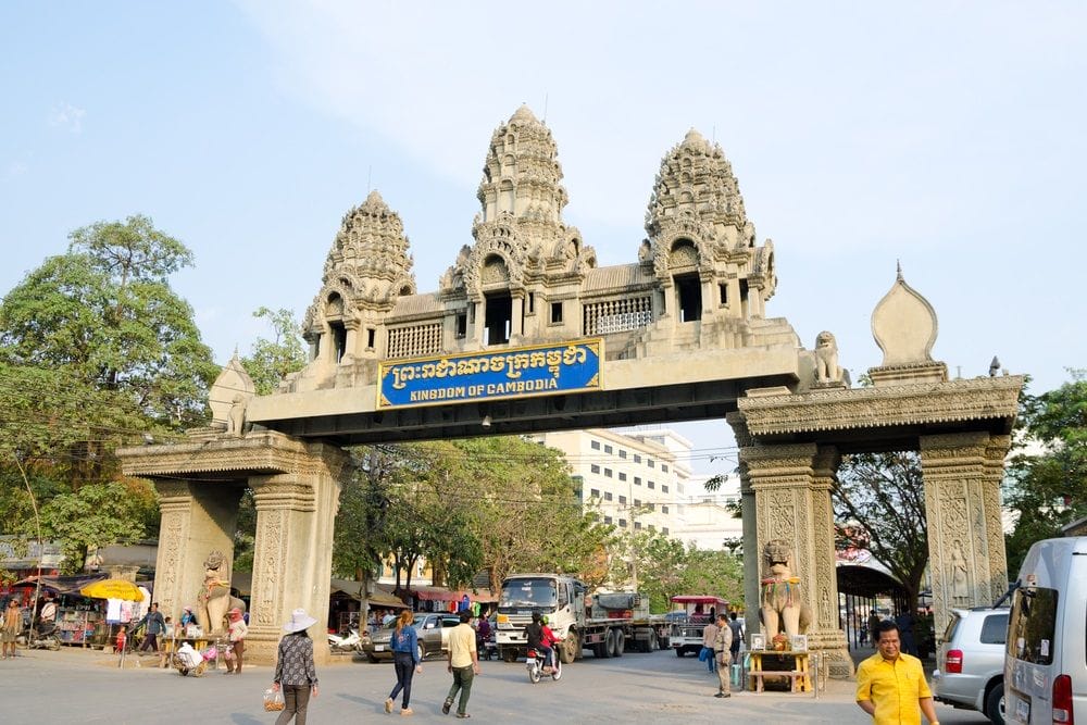 Poipet border - POIPET - BORDER CROSSING FROM CAMBODIA TO THAILAND