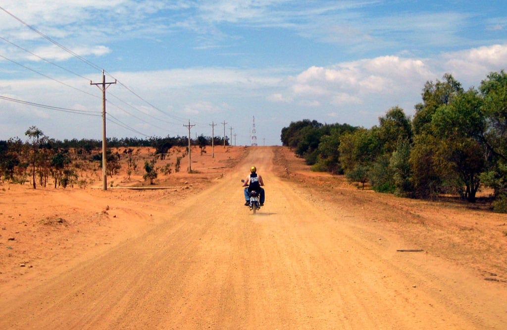 Nha Trang Motorbike Tour to Mui Ne - Vietnam motorbike tour to Cambodia : 