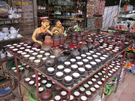 bat trang pottery village