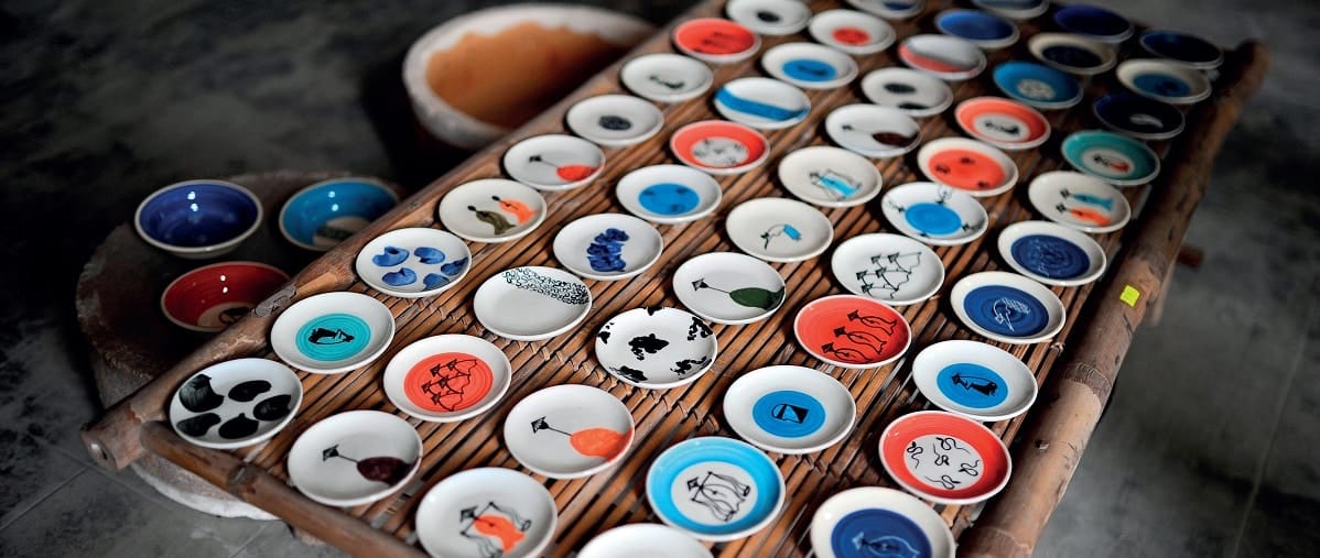 Motorbike Tour to Bat Trang - HANOI MOTORCYCLE TOUR TO TRADITIONAL HANDICRAFT VILLAGES