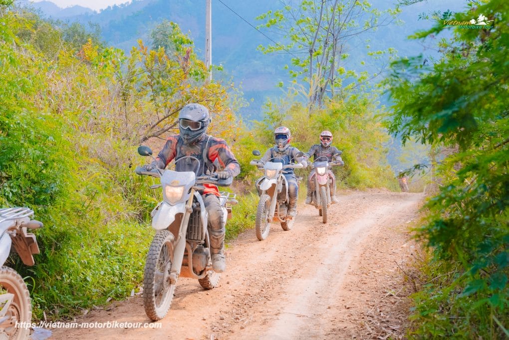 DONG VAN MOTORCYCLE TOURS TO BAO LAC BABE LAKE 4 1024x684 - Invincible Northern Vietnam Offroad Motorbike Tour - 10 Days