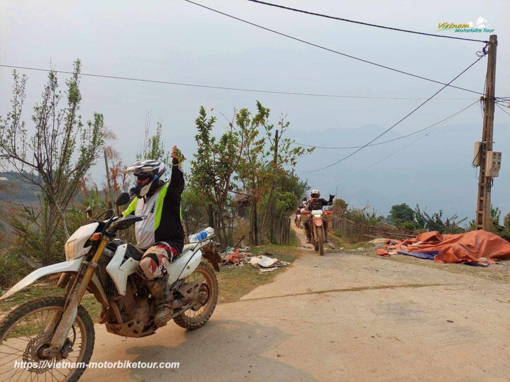 SAPA MOTORCYCLE TOUR TO BAC HA 3 1024x768 - Invincible Northern Vietnam Offroad Motorbike Tour - 10 Days