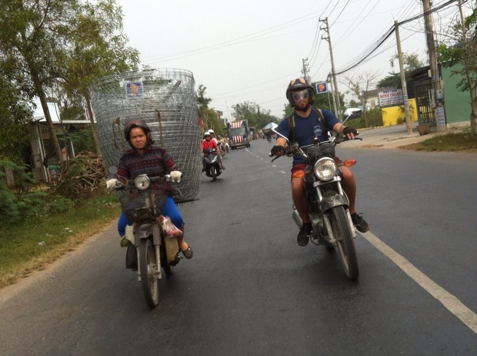Hoian motorbike tours to Prao