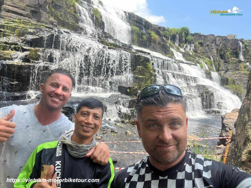 ho chi minh motorbike tours to dalat 4 1024x768 - STYLIST DA LAT MOTORBIKE TOUR TO MUI NE  BEACH