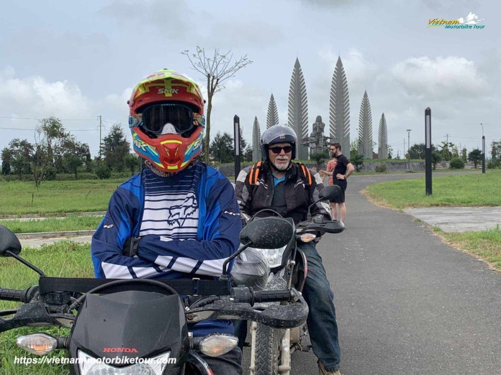 PHONG NHA MOTORBIKE TOUR TO KHE SANH