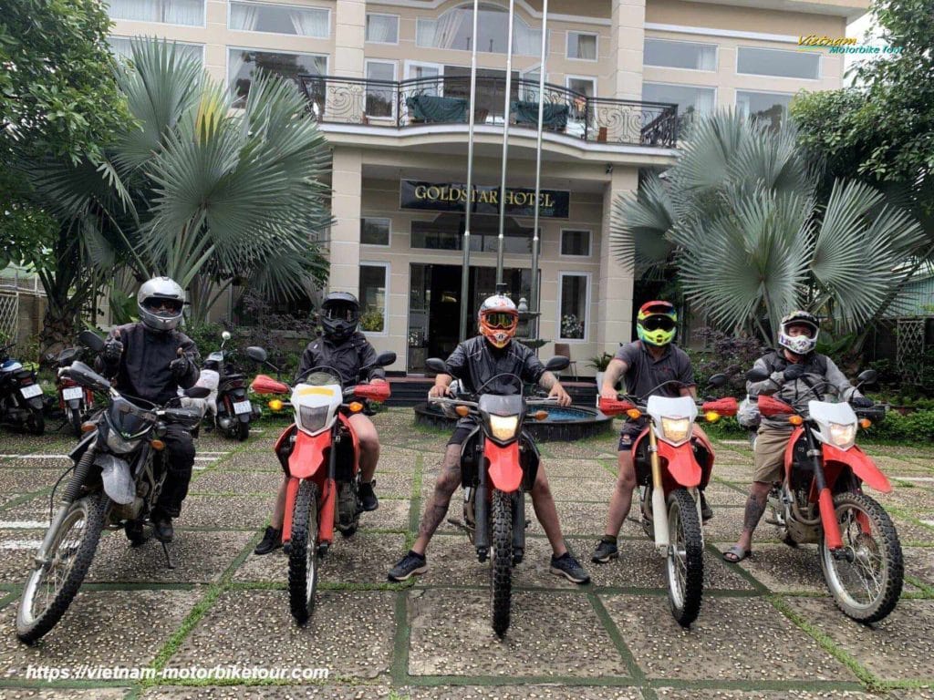 Hoian motorbike tour to Ba Hom