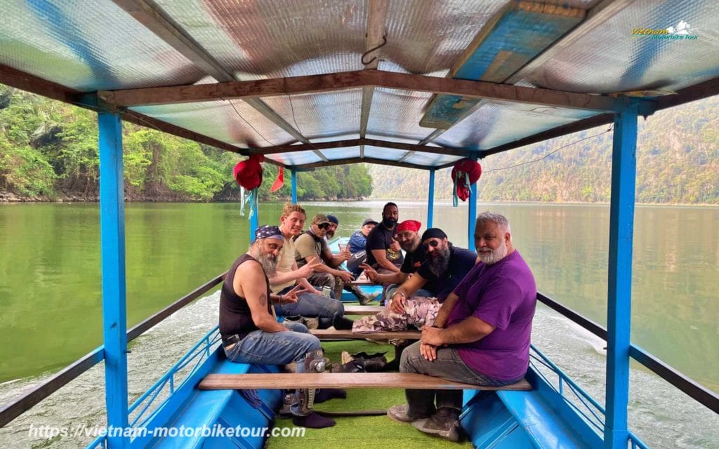 Boat trip on Thac Ba Lake