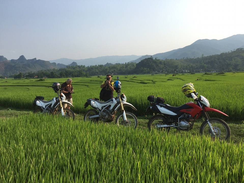 Mai Chau motorbike tour to Pu Luong Nature Reserve - Hanoi motorbike tour to Mai Chau, Pu Luong, Ninh Binh