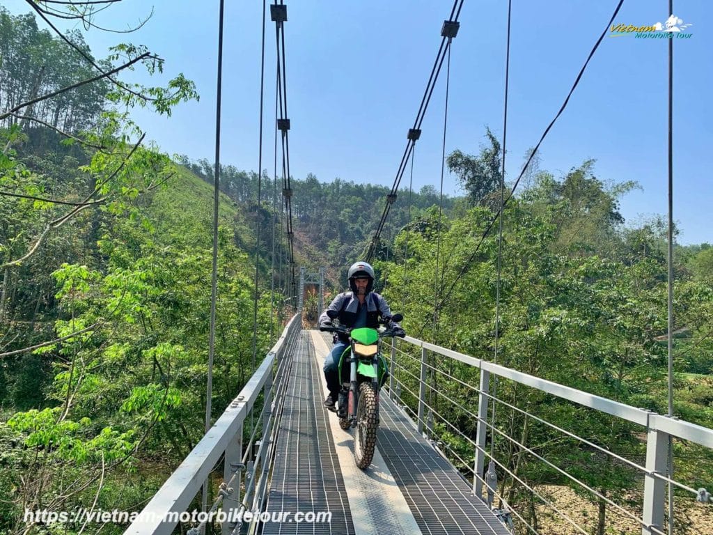 MOTORCYCLE TOUR TO CAO BANG CITY