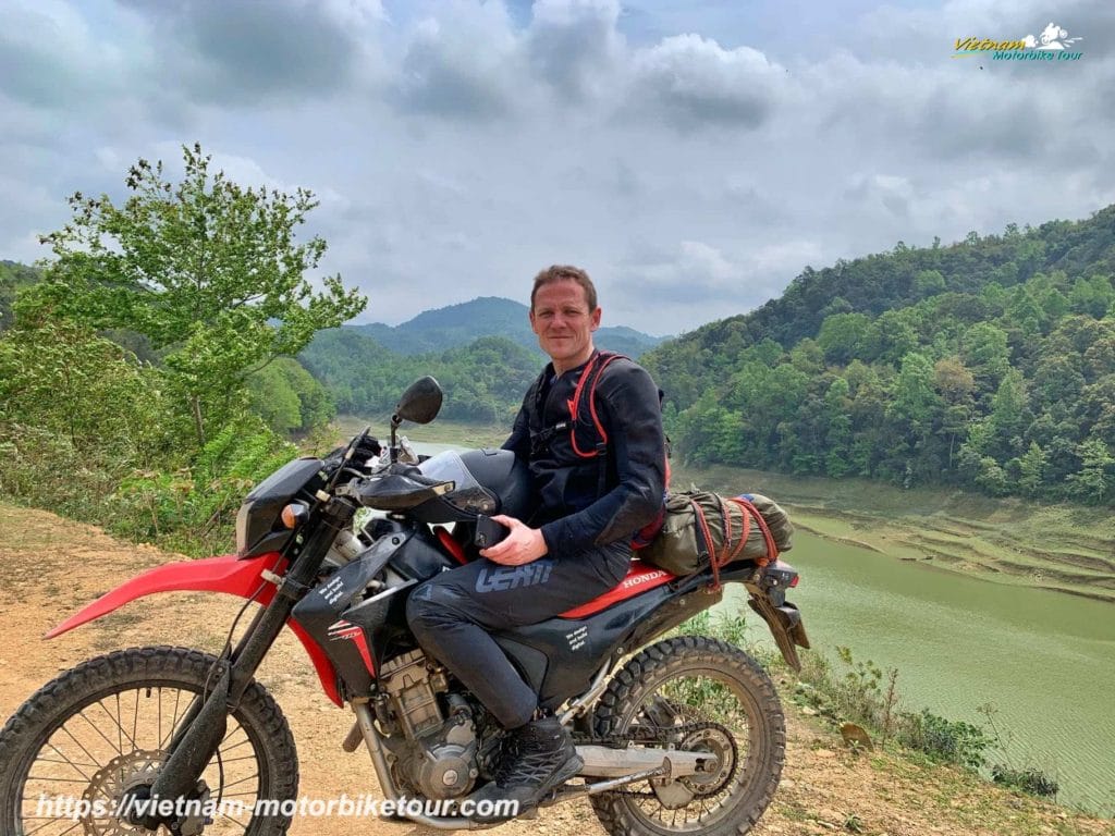 Cao Bang Motorbike Tours towards Ba Be