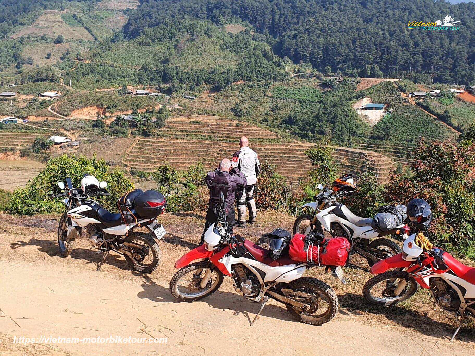 MAI CHAU MOTORCYCLE TOUR TO PHU YEN