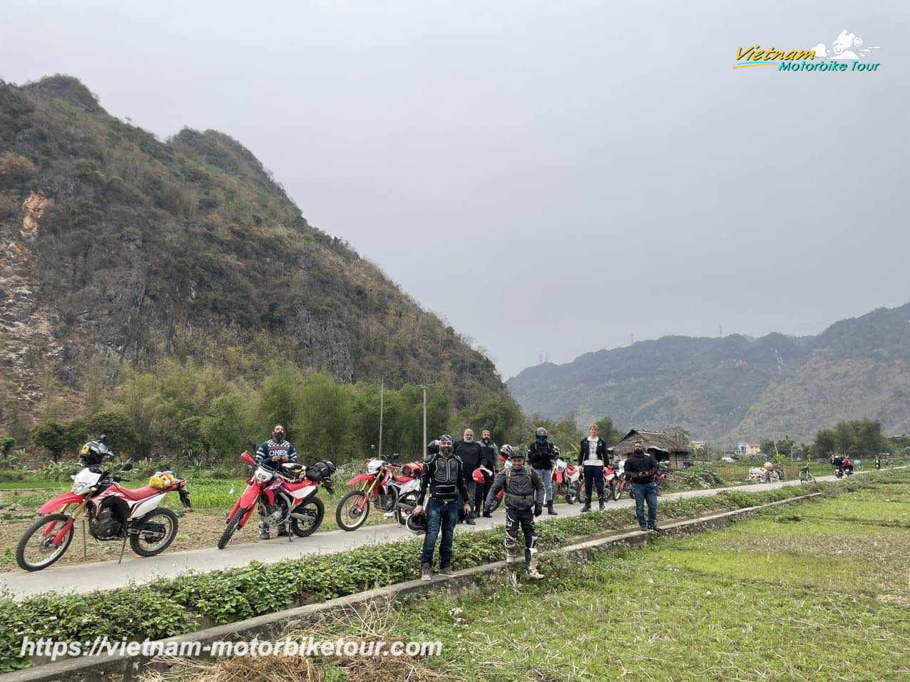 HANOI MOTORBIKE TOUR TO MAI CHAU