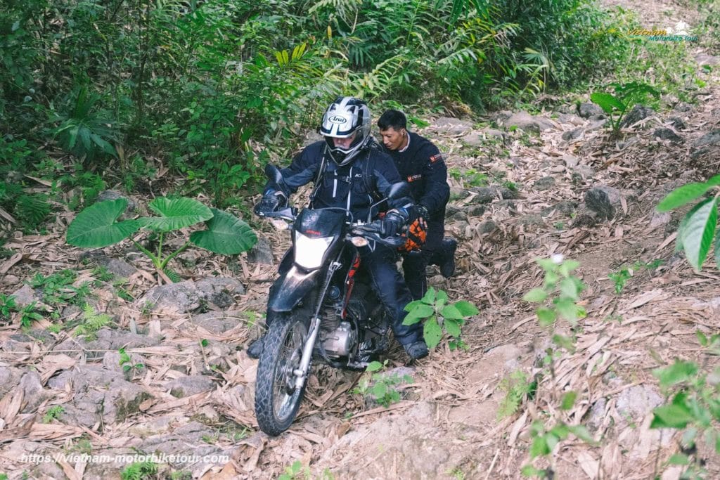 Hanoi Dirt Bike Tour to Mai Chau