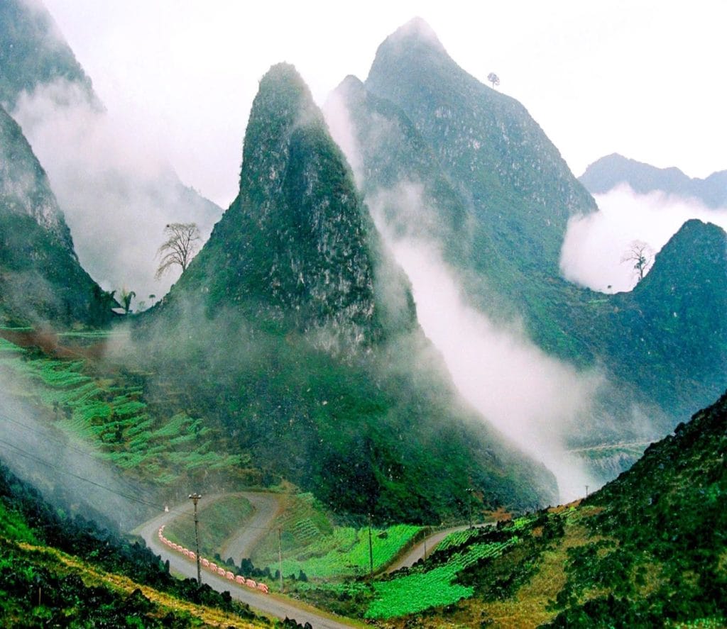 Ha Giang 1024x887 - TOP 6 ADVENTURE DESTINATIONS IN VIETNAM