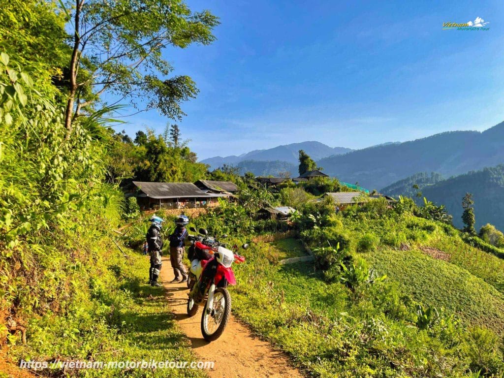 Hanoi motorbike tour to Phu Yen