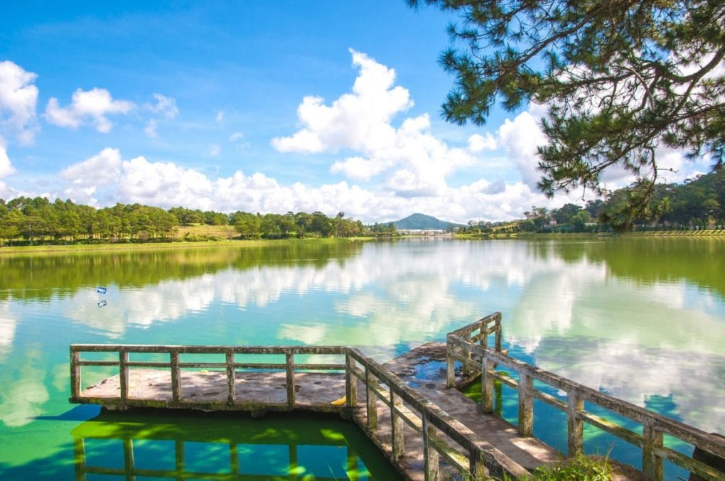 Xuan Huong Lake - Top 20 tourist attractions to visit in Dalat, Vietnam