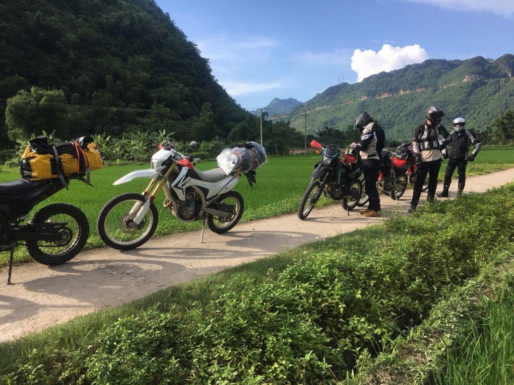 Hanoi motorbike tour thac ba lake 1024x768 - VIETNAM MOTORBIKE LOOP TOUR VIA HAGIANG, DONG VAN