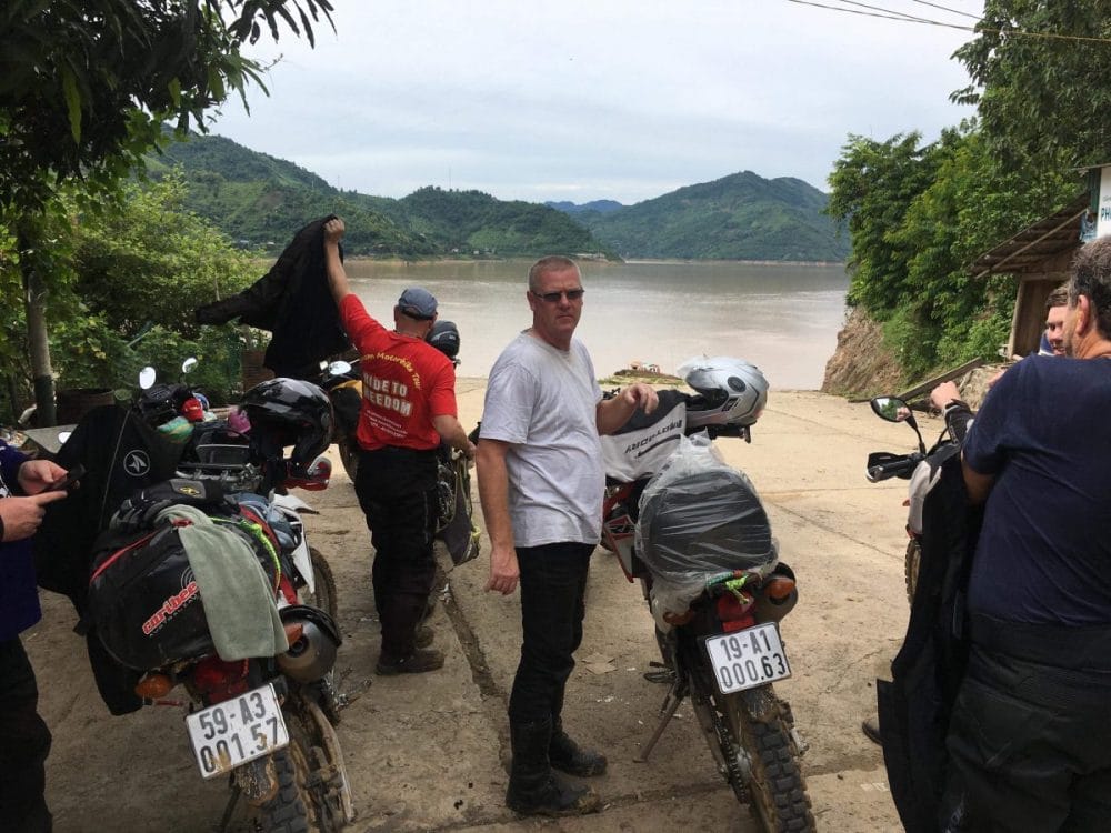 Vu linh motorbike tour to ha giang scaled e1580893953184 - VIETNAM MOTORBIKE LOOP TOUR VIA HAGIANG, DONG VAN