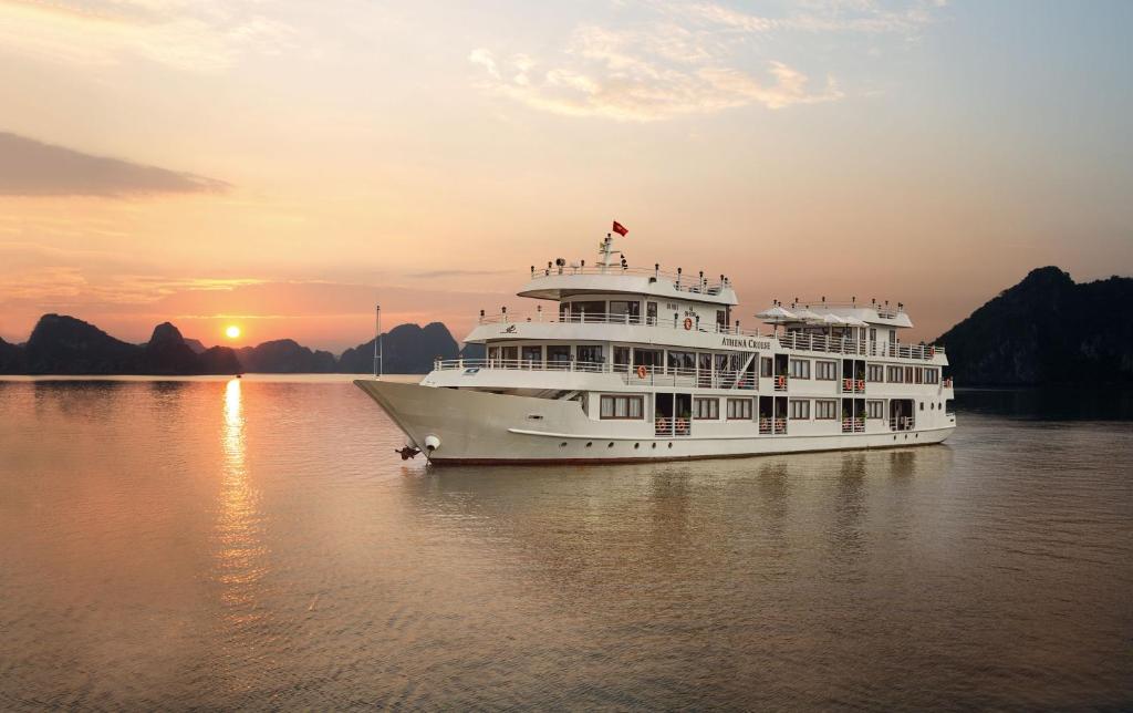 athena cruise - Bespoke North Vietnam Motorbike Tour To Mai Chau, Pu Luong, Ninh Binh, Ha Long Bay