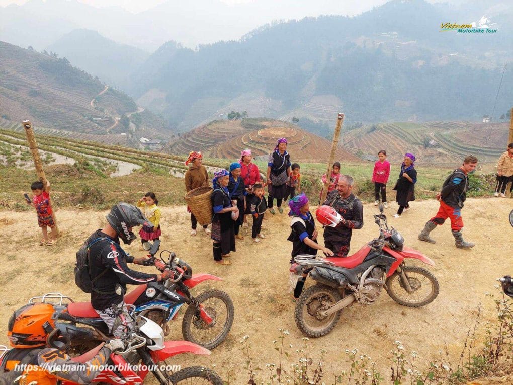 VIETNAM MOTORCYCLE TOURS TO NGOC CHIEN MUONG LA 2 1024x768 - Cloudy Northwest Vietnam Offroad Motorbike Loop Tour to Pu Luong, Ta Xua, Y Ty, Mu Cang Chai