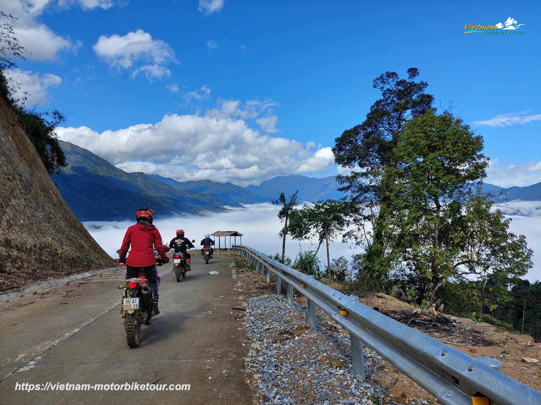 NGHIA MOTORBIKE TOUR TO TA XUA PEAK 2 - Best Time to Plan Your Motorcycle Adventure to North West Vietnam’s Top Destinations