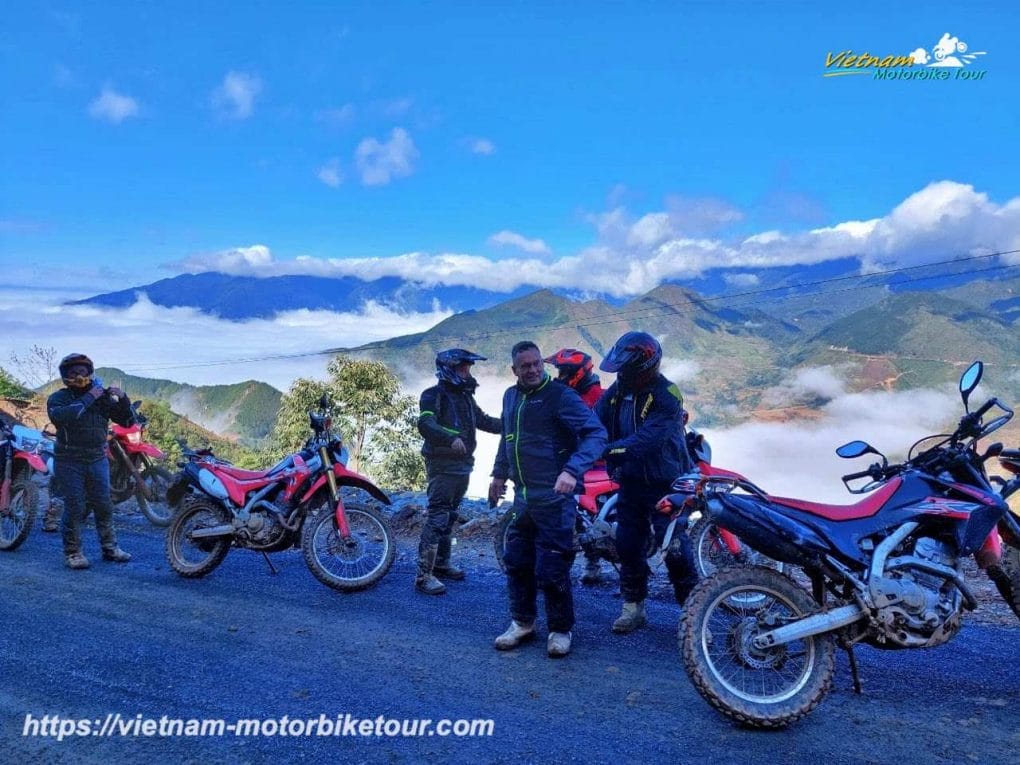 NGHIA MOTORBIKE TOUR TO TA XUA PEAK 4 1024x768 - Big Hit Vietnam Motorbike Tour to Hang Kia, Moc Chau, Ta Xua, Tram Tau - 4 Days