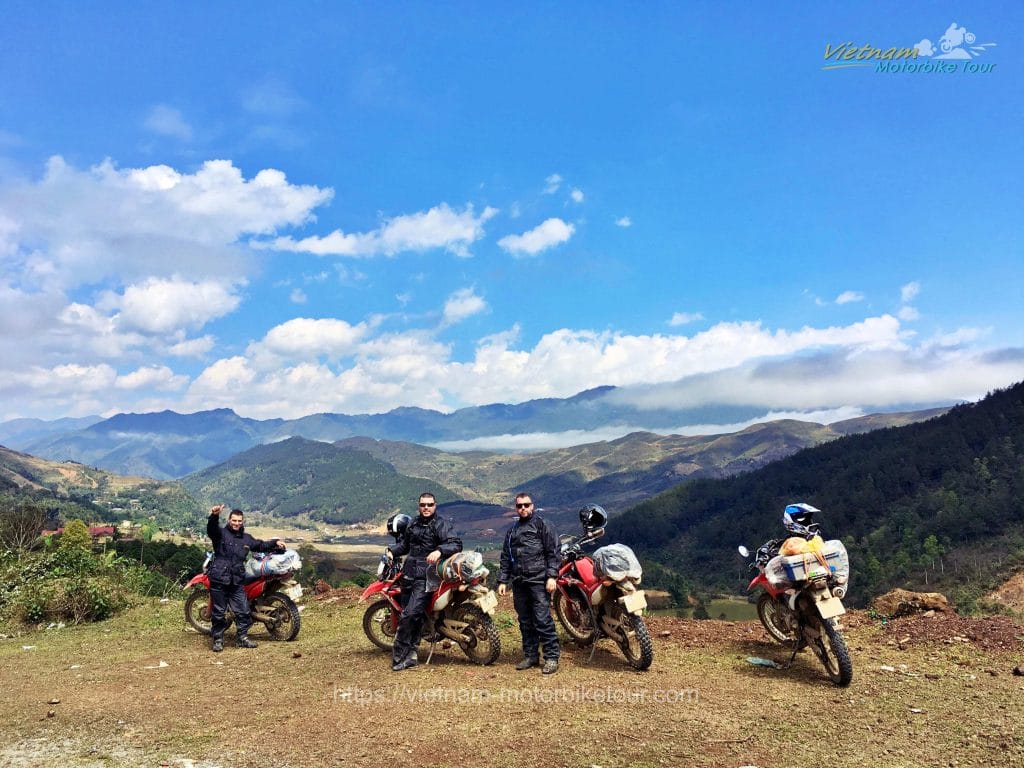 Ha Giang Group Motorbikes Loop Tour 1 1024x768 - Breathtaking Ha Giang Group Motorbike Loop Tour to Quan Ba, Yen Minh, Dong Van