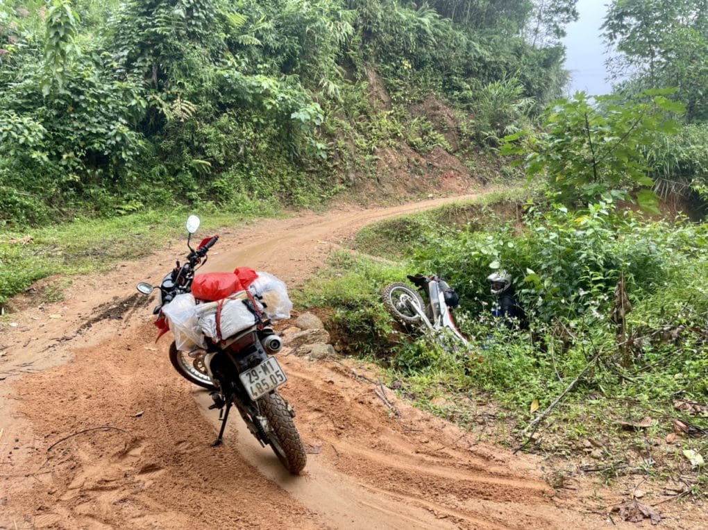 Vietnam motorbike tour on Ho Chi Minh Trails Vietnam motorbike tour on Ho Chi Minh Trails