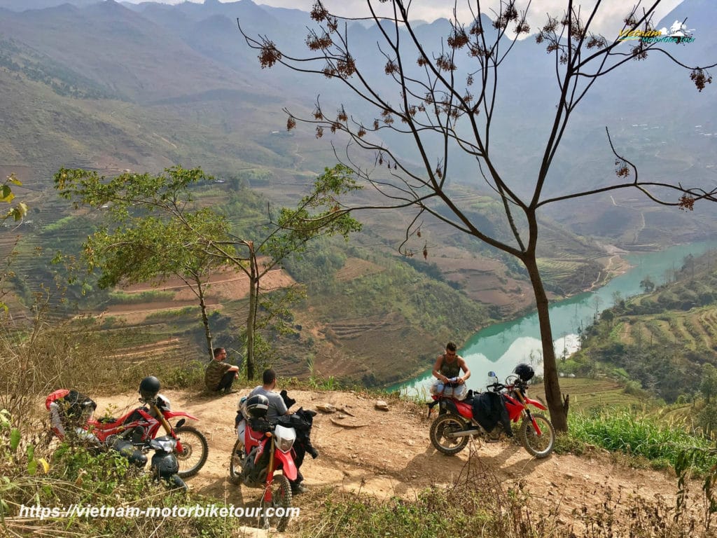 Northern Vietnam Offroad Motorcycle Tour - HA GIANG MOTORBIKE TRIPS TO DONG VAN