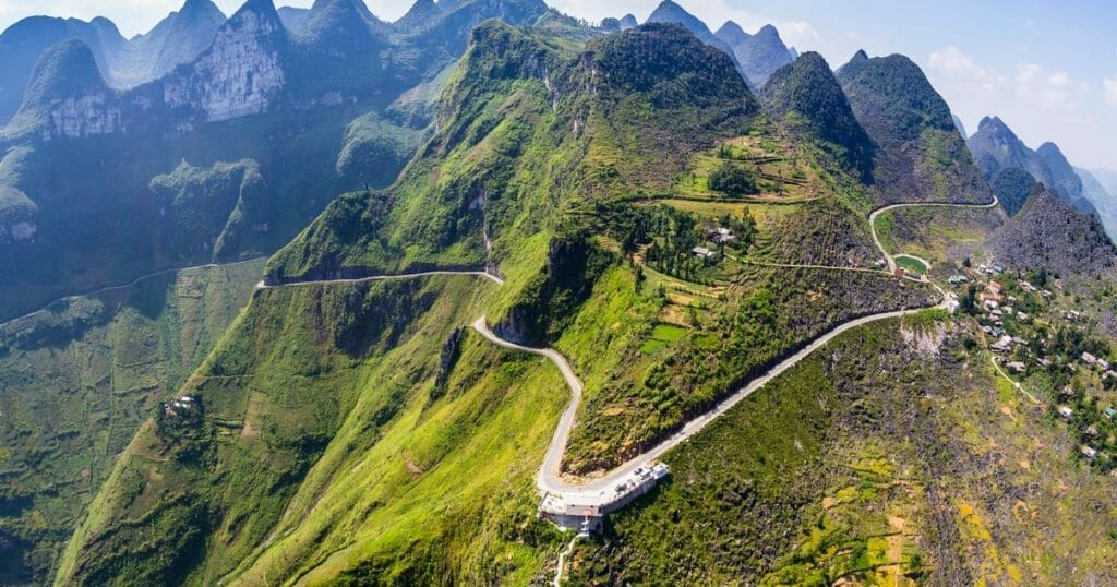 Ma Pi Leng Pass 1 1024x538 - Top 10 photography spots in Northern Vietnam