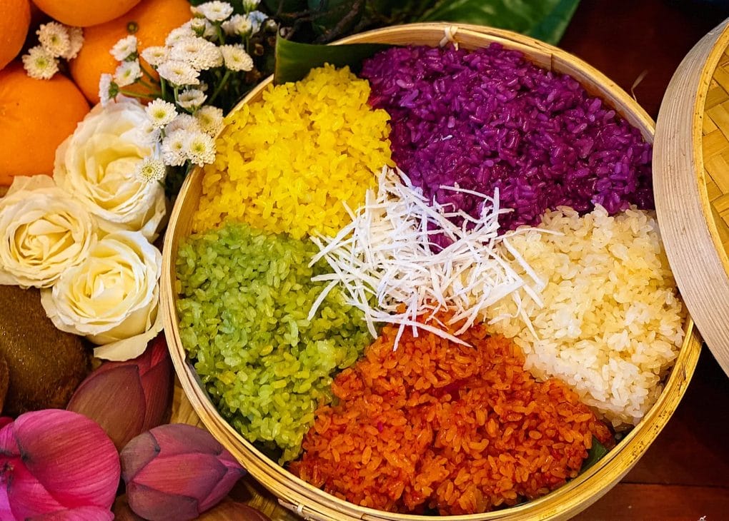 Five Color Sticky Rice 1024x733 - The Best Local Foods In Hagiang You Shouldn't Miss