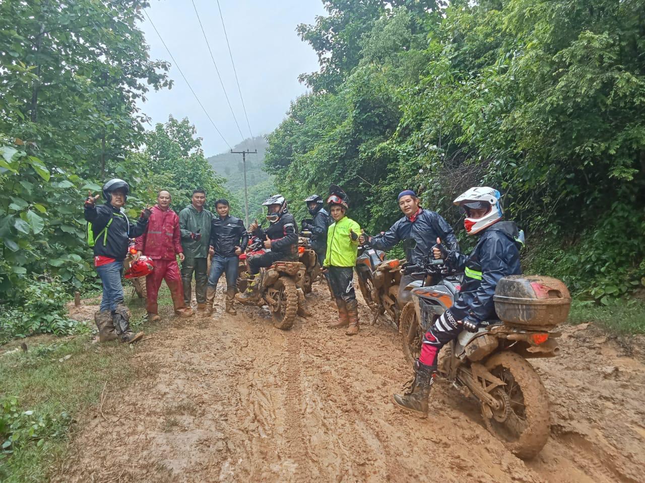 Laos offroad motorcycle tours 2 - Discover the Most Scenic Motorbike Routes from Vietnam to Laos