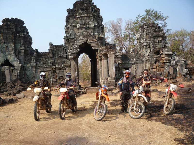 Motorbike tour to angkor wat siem reap - Uncharted Cambodia Dirt Bike Tour from Siem Reap to Battambang, Pursat