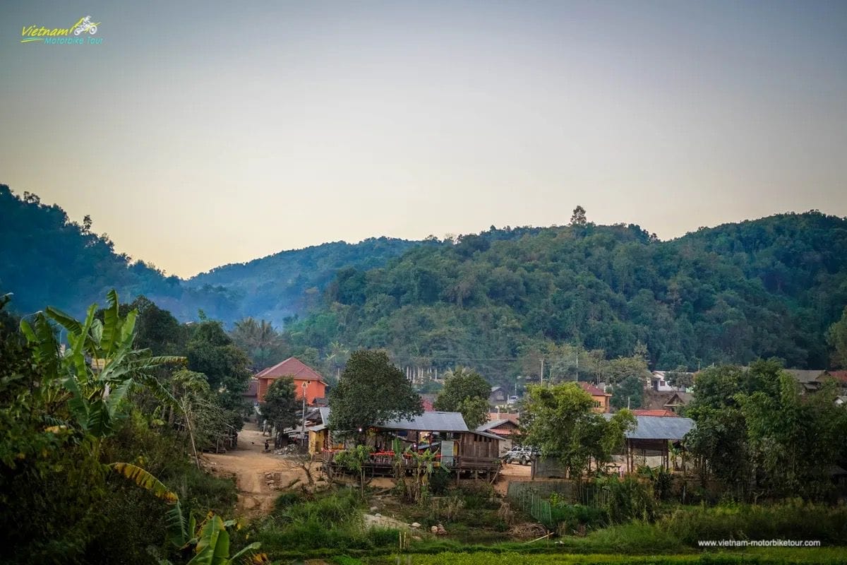 Muang Hiam Laos - Unspoiled Laos Dirt Bike Tour from Luang Prabang to Muang Hiam, Xam Neua, Phonsavan