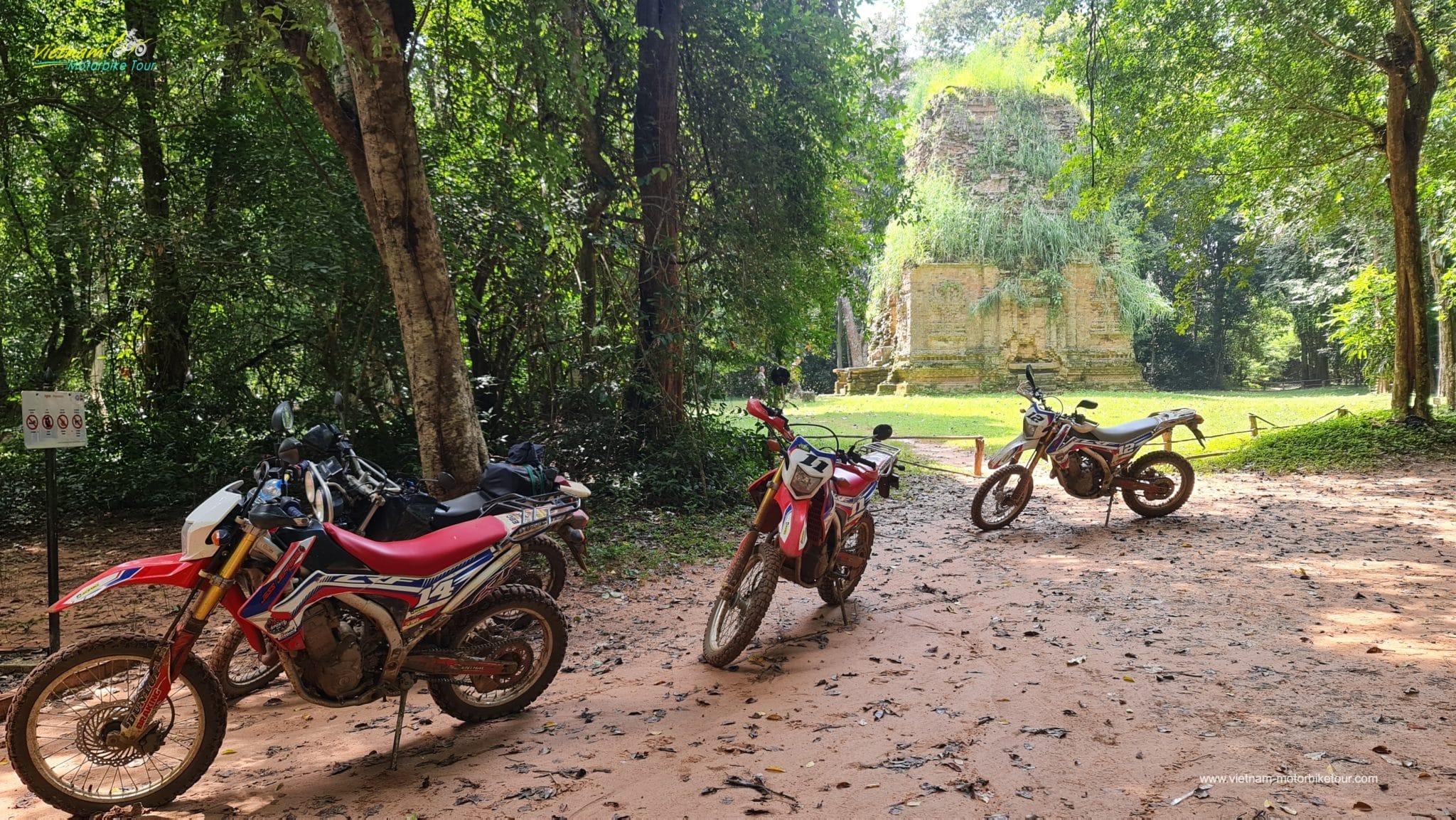 cambodia motorcycle tours 20 - Majestic Cambodia Off-road Motorcycle Tour from Siem Reap to Banlung, Kratie & Preah Vihear