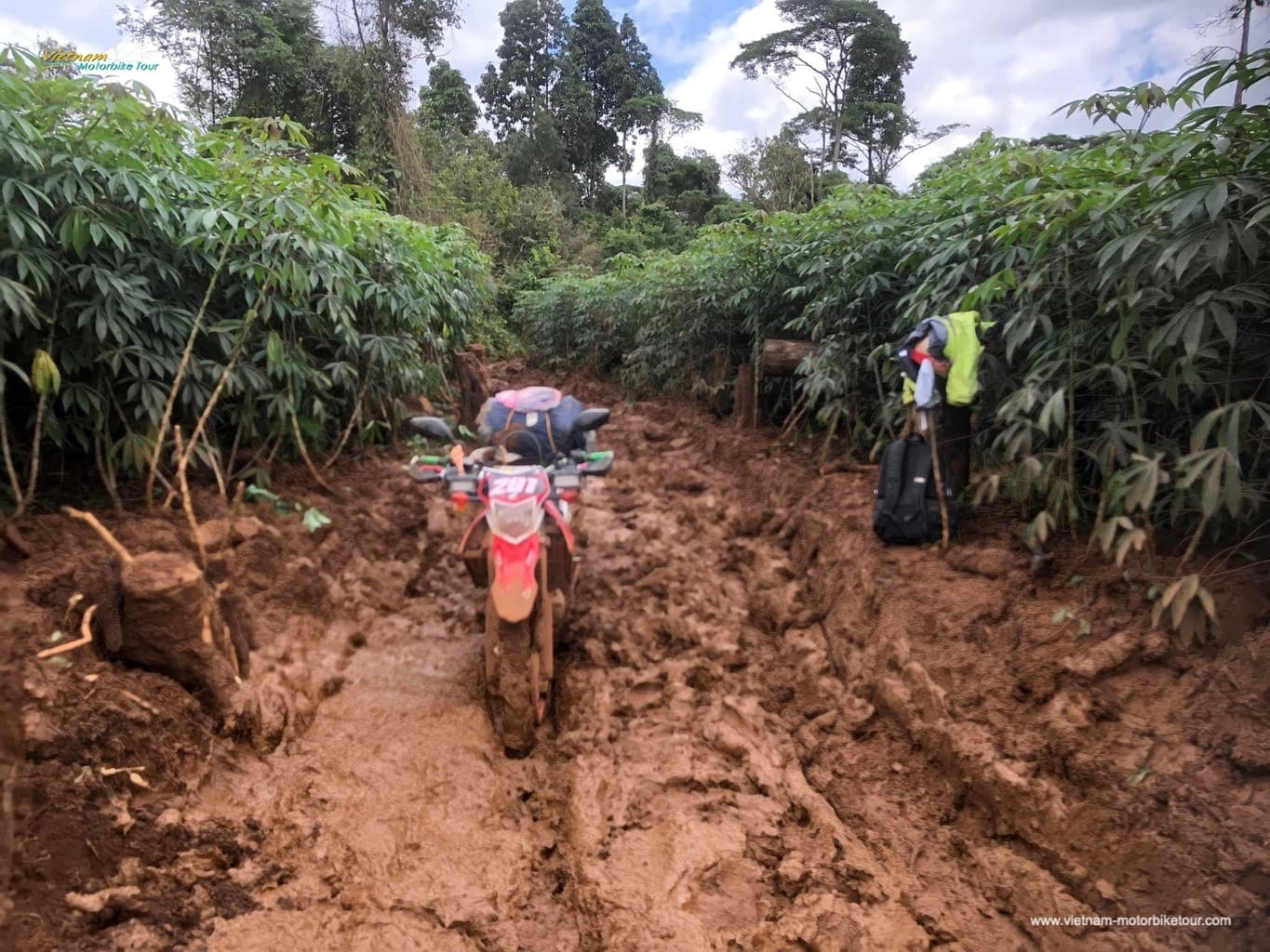 laos motorcycle tour3 - Top Tips for Booking the Perfect Guided Motorcycle Tour in Cambodia