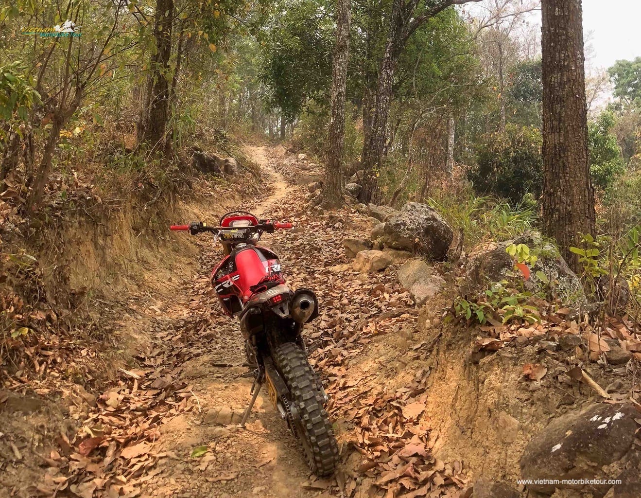 ultimate-laos-off-road-motorcycle-tour-from-luang-prabang-to-nong-khiaw-muang-hiam