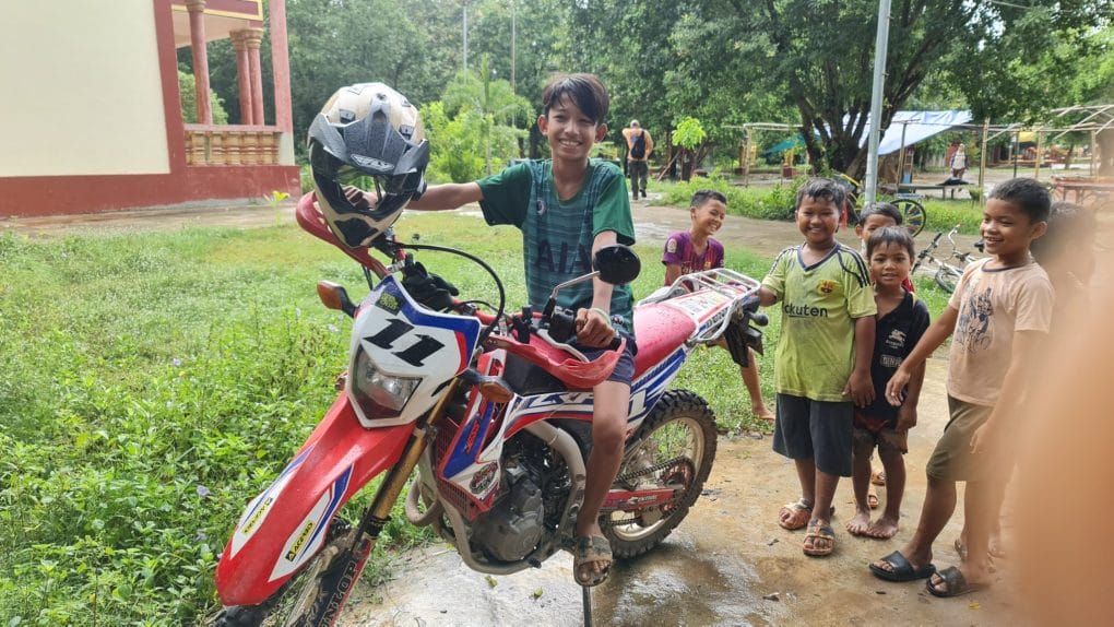 Mystical Cambodia motorcycle tour from Phnom Penh to Sambor Prei Kuk, Preah Khan Temple 5 day phnom penh to siem reap offroad motorbike tour - Mystical Cambodia motorcycle tour from Phnom Penh to Sambor Prei Kuk, Preah Khan Temple