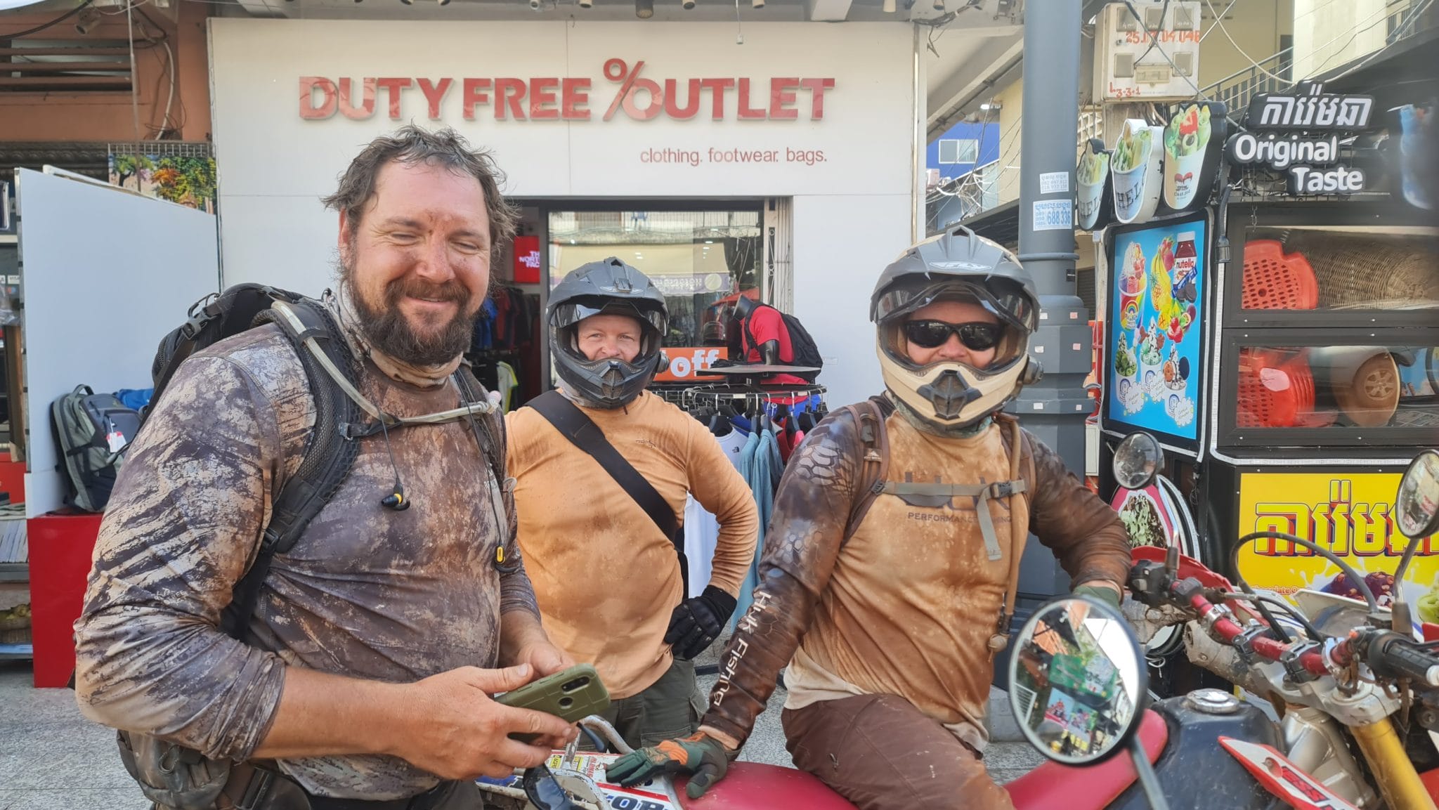 6 day phnom penh to siem reap offroad motorbike tour - Mesmerizing Dirt Bike Tour to Phnom Penh, Kampong Thom, Battambang and Siem Reap